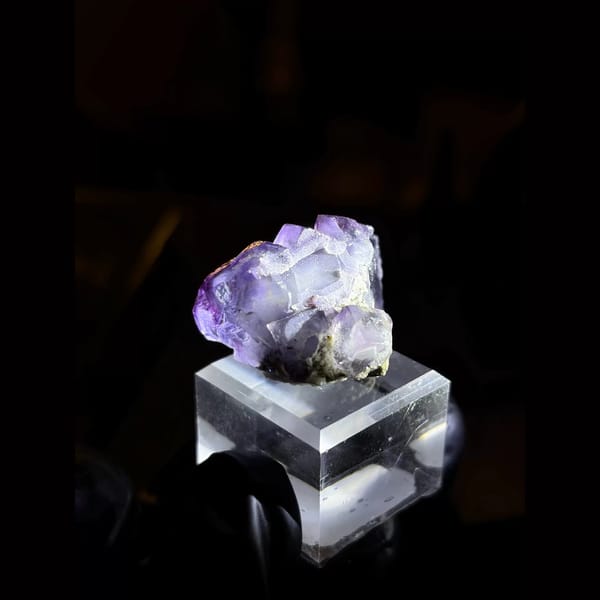 Ink-stain phantom fluorite from Yaogangxian — detail view