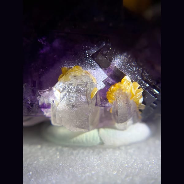 Purple fluorite with wolframite and siderite — detail view