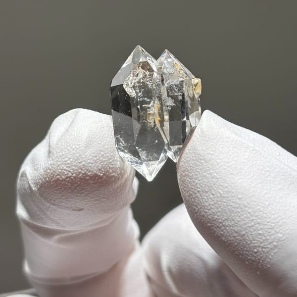 Dt quartz Yunnan 2.1 cm — alternate view