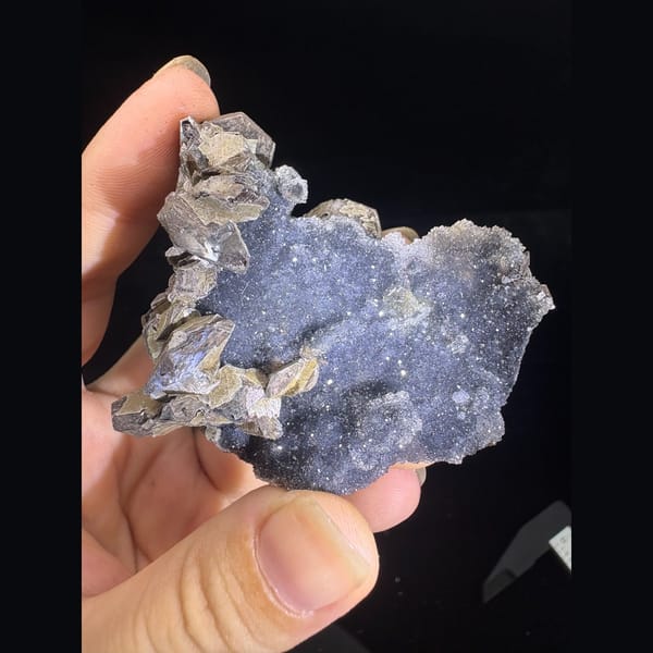 Lilac grey sugary calcite with quartz from Longyan — alternate view