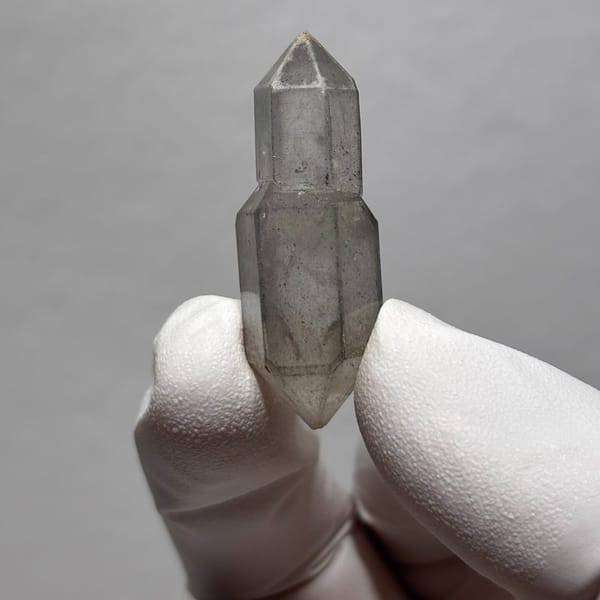 Flower-Tip Sketch DT Quartz Yunnan 4.0 cm — detail view