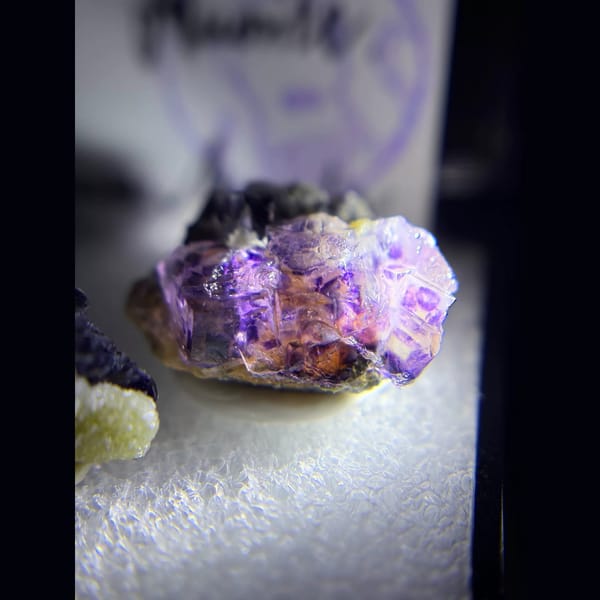 Pair of phantom fluorites from Yindu — alternate view
