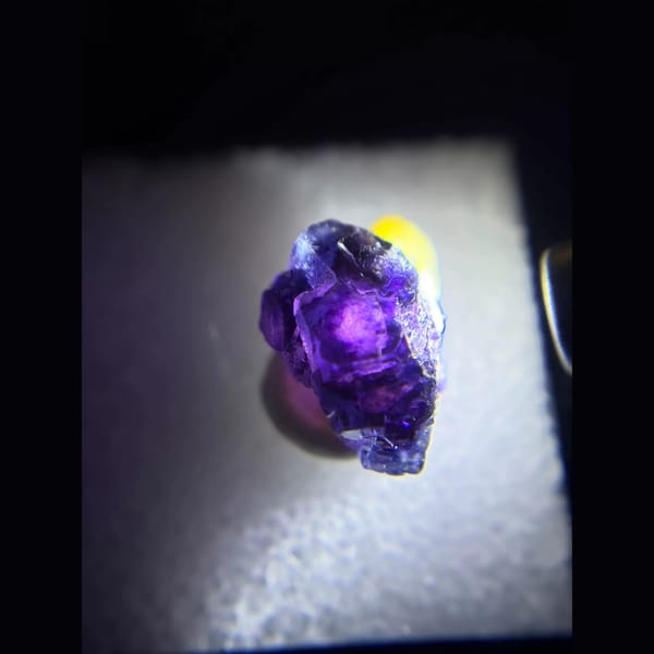 Pair of phantom fluorites from Yindu — detail view