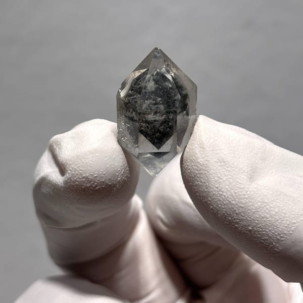 Phantom etched DT Yunnan 2.4 cm — detail view
