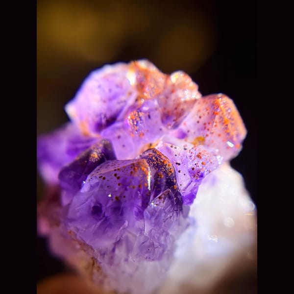 Amethyst with hematite from Thunder Bay — alternate view