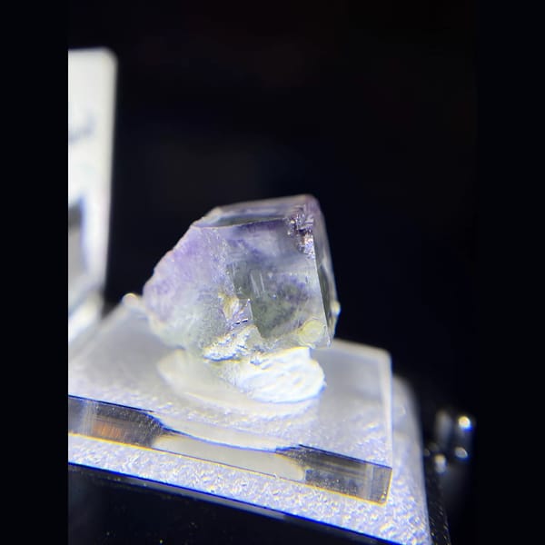 Purple phantom fluorite crystal from Piaotang — detail view
