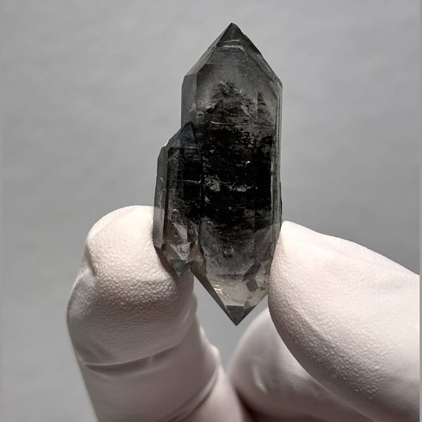 Dt quartz Yunnan 4.1 cm — alternate view