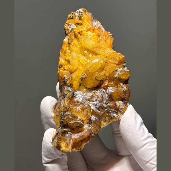 Xuebaoding aquamarine 10.2 cm — complete view