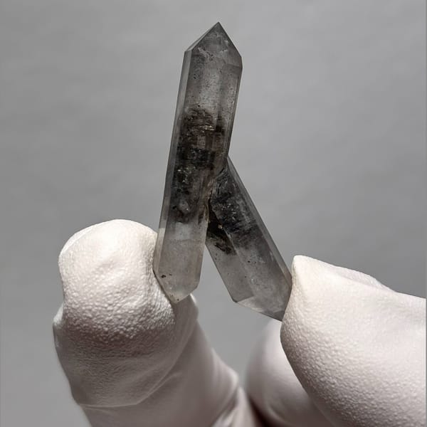 Dt quartz Yunnan 3.5 cm — alternate view