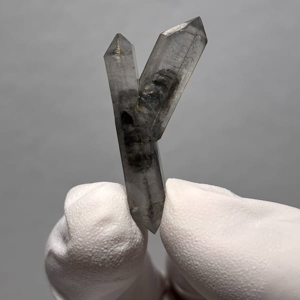 Dt quartz Yunnan 3.5 cm — alternate view