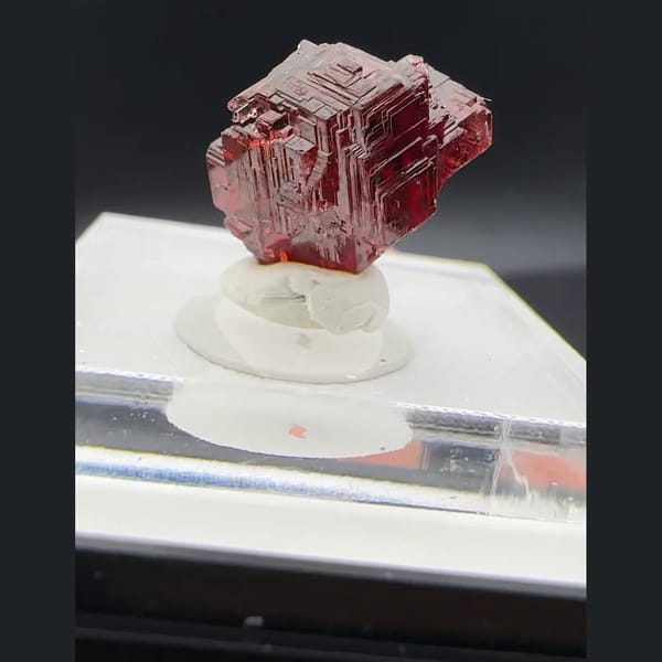 Matrix spessartine from Brazil — detail view