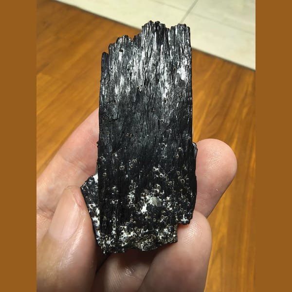 Lustrous ilvaite with green quartz — alternate view
