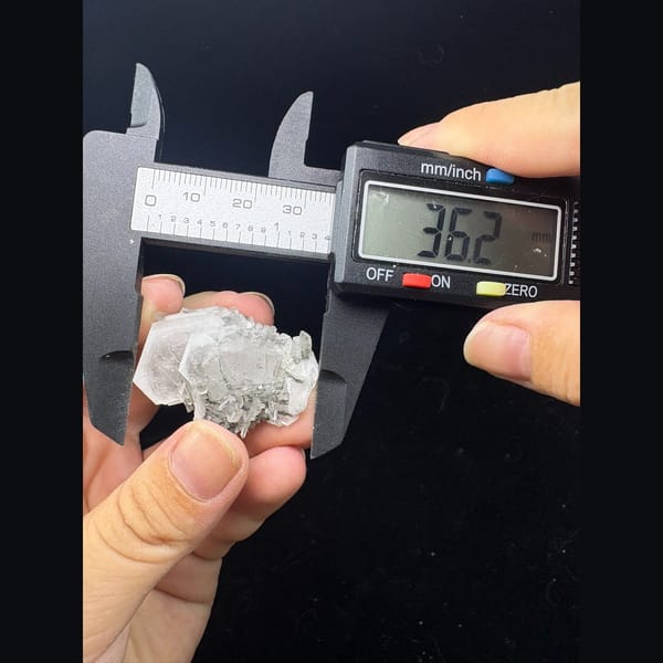 Biscuit calcite with quartz from Longyan — alternate view