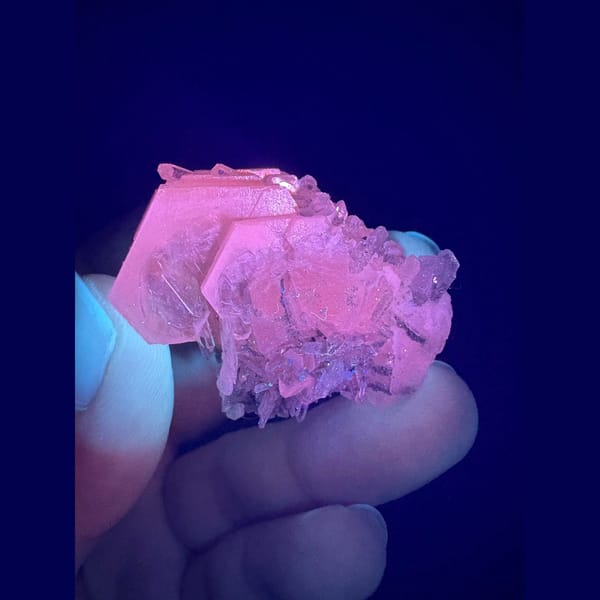 Biscuit calcite with quartz from Longyan — alternate view