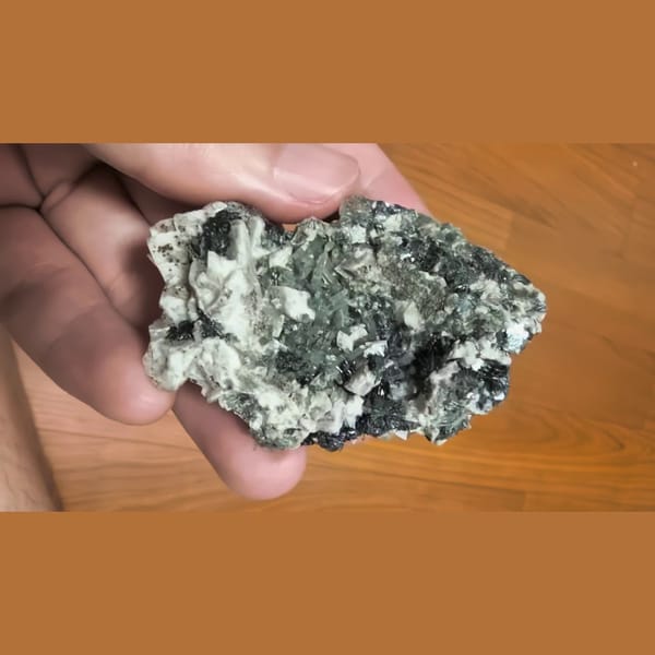 Green quartz with dolomite and hematite — alternate view