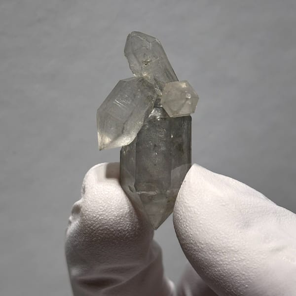 Etched Sketch Quartz Yunnan 3.8 cm — alternate view