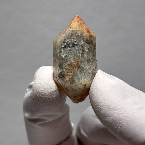 Old-Skin Capped DT Quartz Yunnan 3.5 cm — alternate view