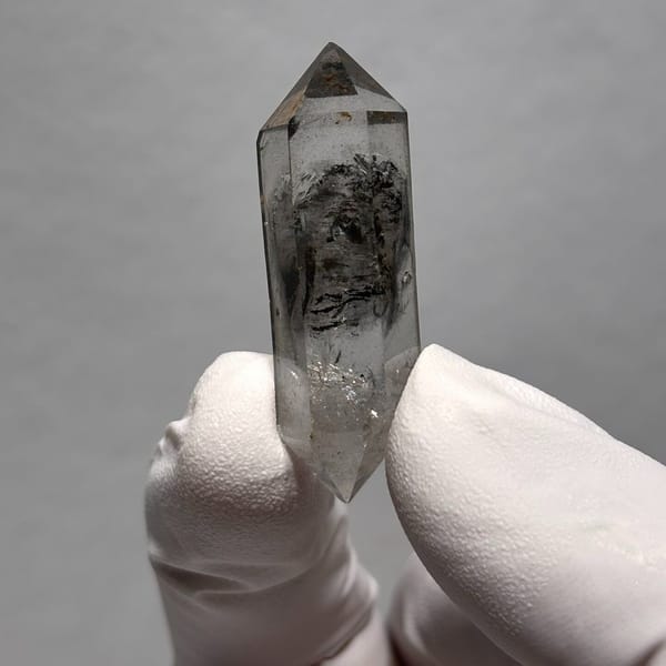 Flowing-Sand DT Quartz Yunnan 4.0 cm — complete view