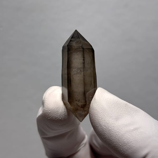 Tea-Tone Sketch DT Quartz Yunnan 3.9 cm — detail view