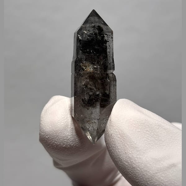 Dt quartz Yunnan 3.8 cm — alternate view