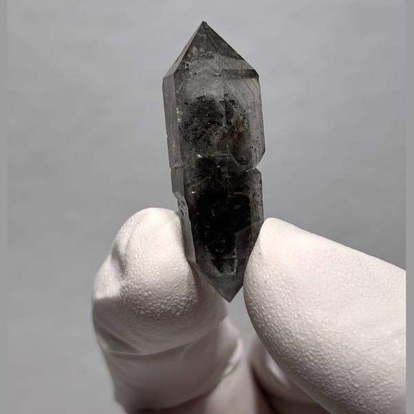 Dt quartz Yunnan 3.8 cm — alternate view