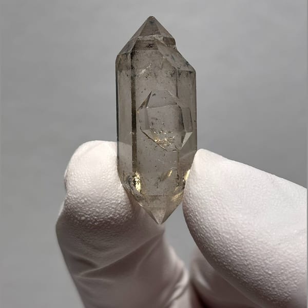 Dt quartz Yunnan 3.5 cm — complete view