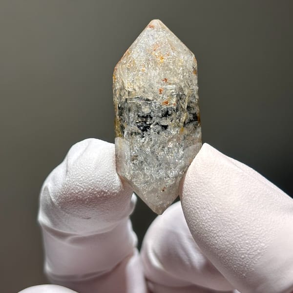 Burst-Crystal Quartz Yunnan 3.9 cm — alternate view