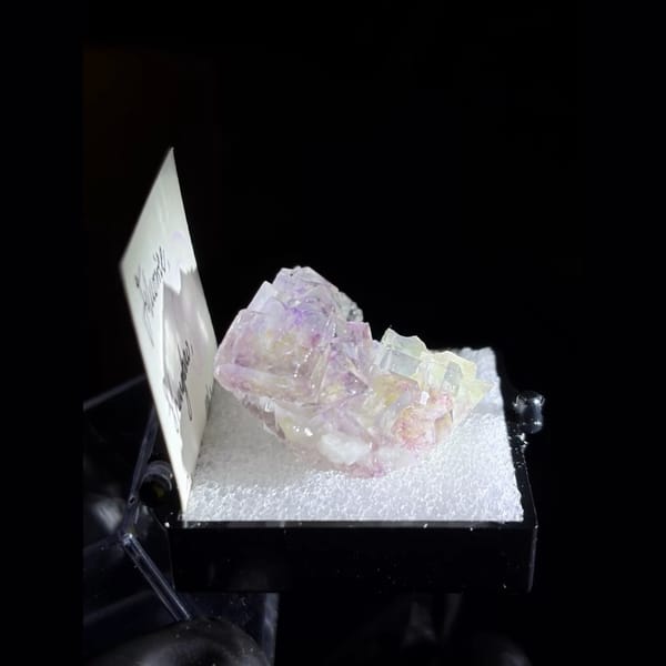 Stepped purple phantom fluorite from Shangbao — detail view