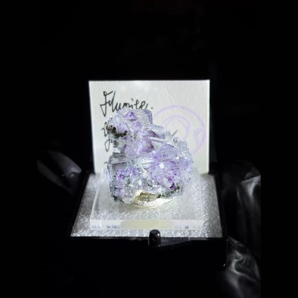 Water-clear phantom fluorite from Yaogangxian — complete view