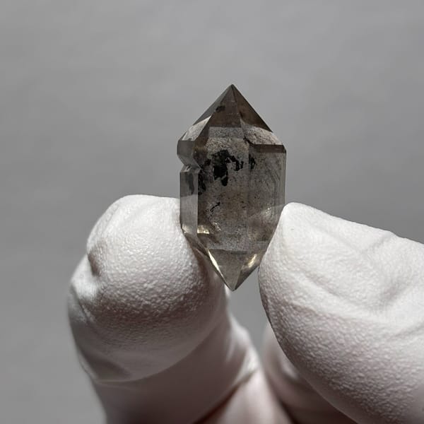 Dt quartz Yunnan 2.3 cm — alternate view