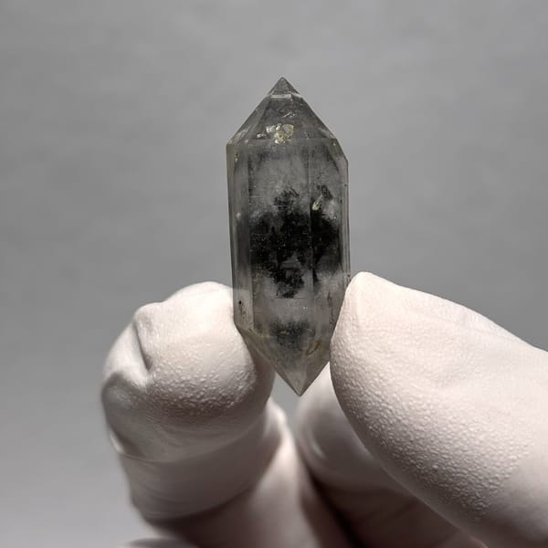 Dt quartz Yunnan 3.4 cm — alternate view