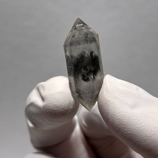 Dt quartz Yunnan 3.4 cm — detail view