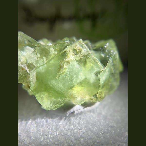 Apple-green floater fluorite from Xianghualing — alternate view