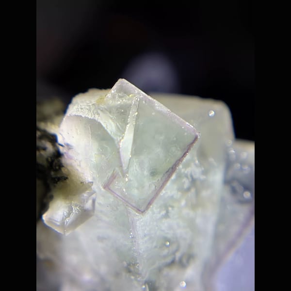 Porcelain fluorite with purple rim from Yaogangxian — detail view