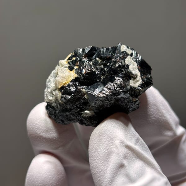 Cassiterite B Xuebaoding 3.8 cm — complete view