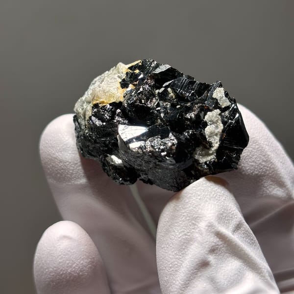 Cassiterite B Xuebaoding 3.8 cm — alternate view