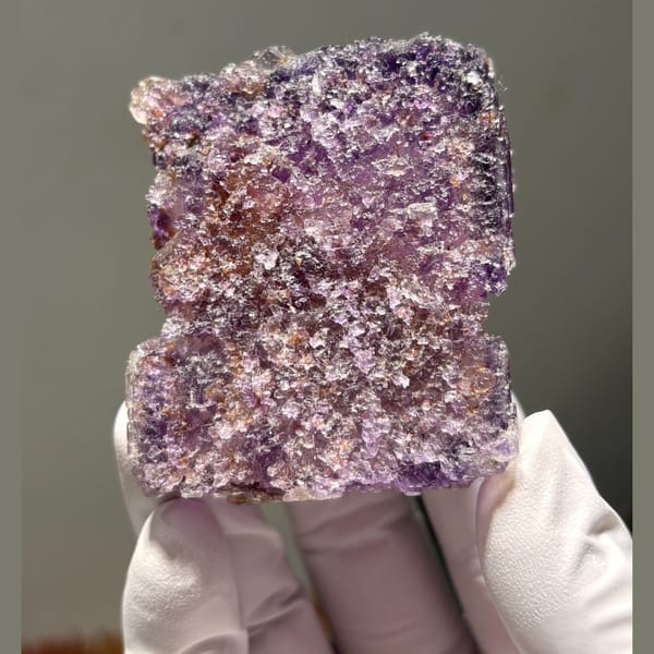 Etched Fluorite Guizhou 6.3 cm — detail view