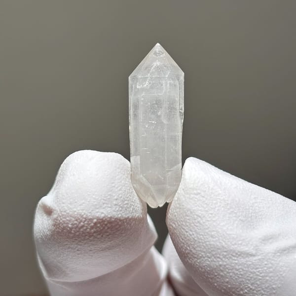 White etched dt Yunnan 2.6 cm — detail view