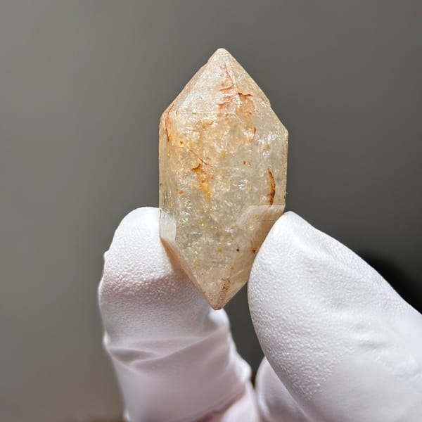Burst-Crystal Quartz Yunnan 3.7 cm — alternate view