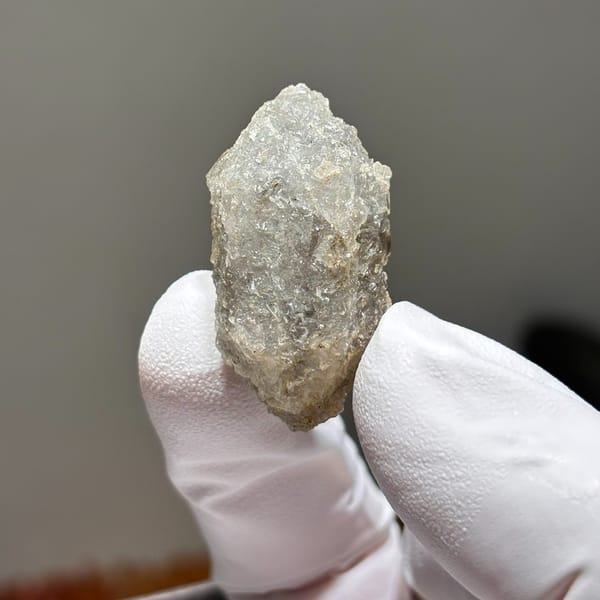 Etched DT Quartz Yunnan 3.5 cm — complete view