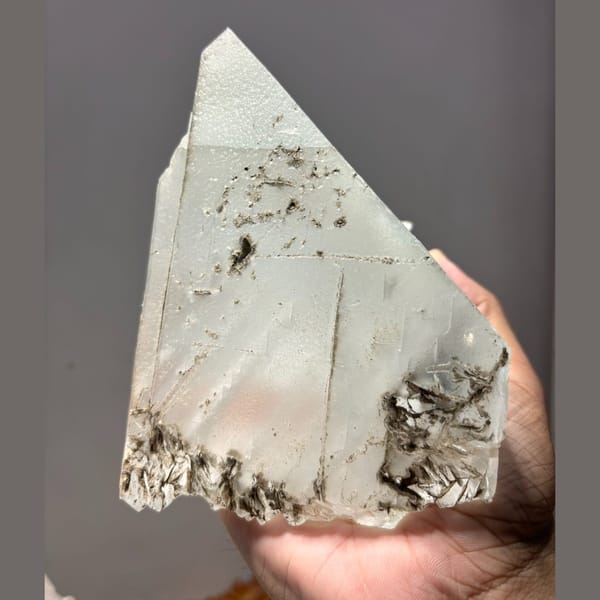 Pale Blue Fluorite Xuebaoding 12.7 cm — alternate view