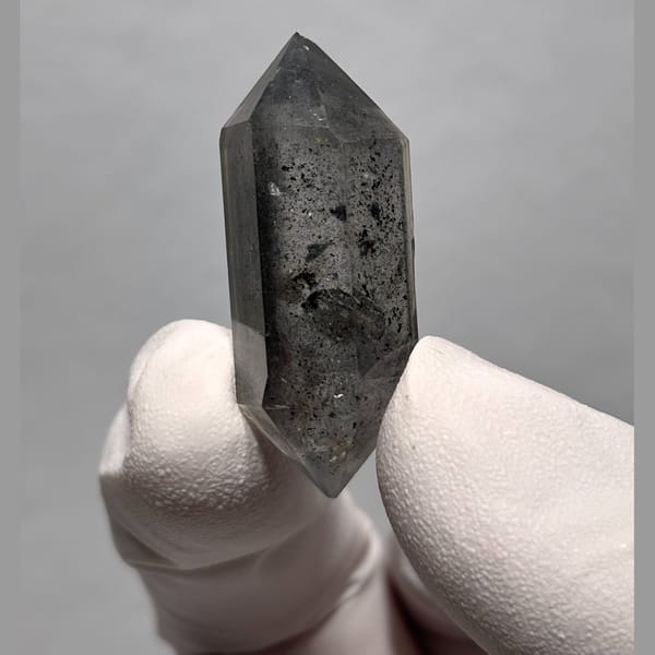 Marked Sparkle Quartz Yunnan 3.6 cm — alternate view