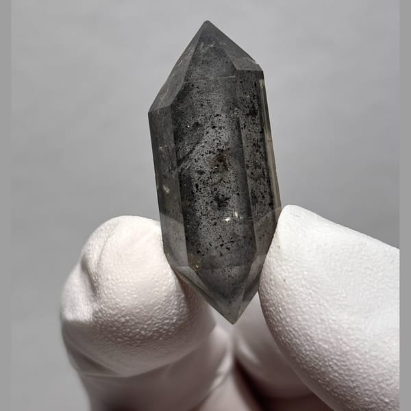 Marked Sparkle Quartz Yunnan 3.6 cm — detail view