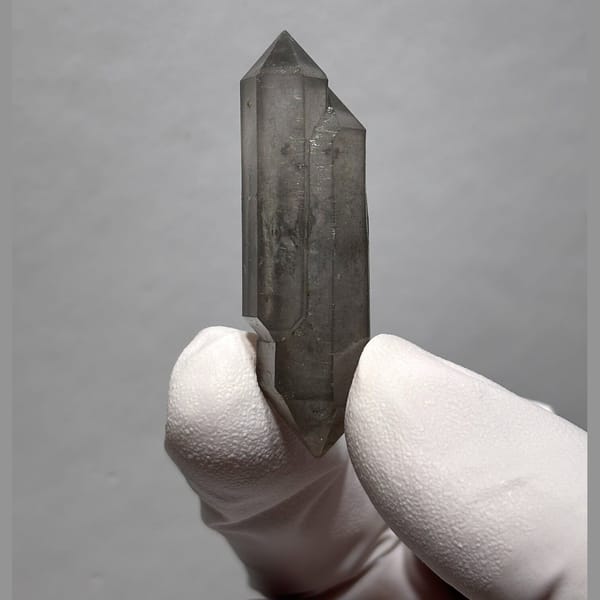 Etched Sketch Quartz Yunnan 4.6 cm — complete view