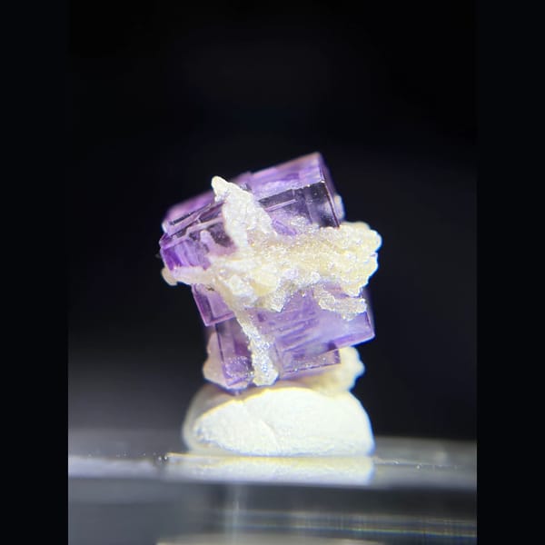 Purple stepped fluorite with muscovite from Yaogangxian — detail view