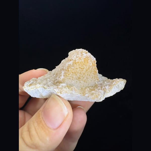 Peaked sugary straw hat calcite from Guangdong — alternate view