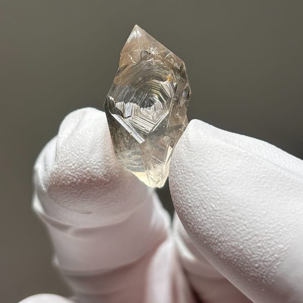 Fingerprint DT Quartz Yunnan 2.4 cm — alternate view