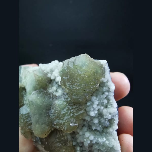 Pale green stepped fluorite on black sphalerite — alternate view