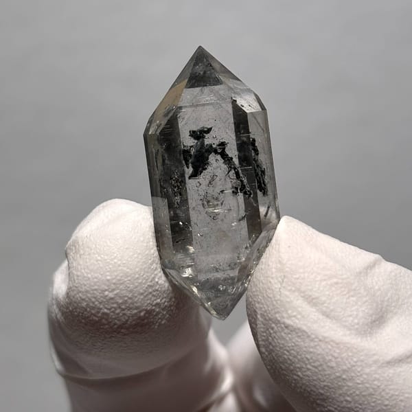 Dt quartz Yunnan 3.0 cm — alternate view