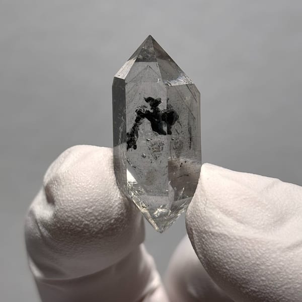 Dt quartz Yunnan 3.0 cm — detail view